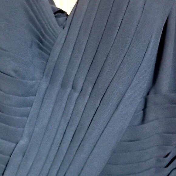 Loyeloy Blue Sleeveless V-Neck Pleated Maxi Dress For Women Size Med Minimalist - Picture 3 of 6